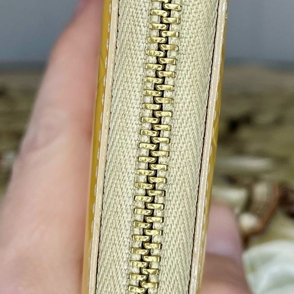 Louis Vuitton Yellow Vernis Monogram Wallet - Picture 6 of 8